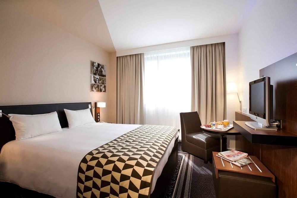 Hotel Mercure Centre Lumiere 4*