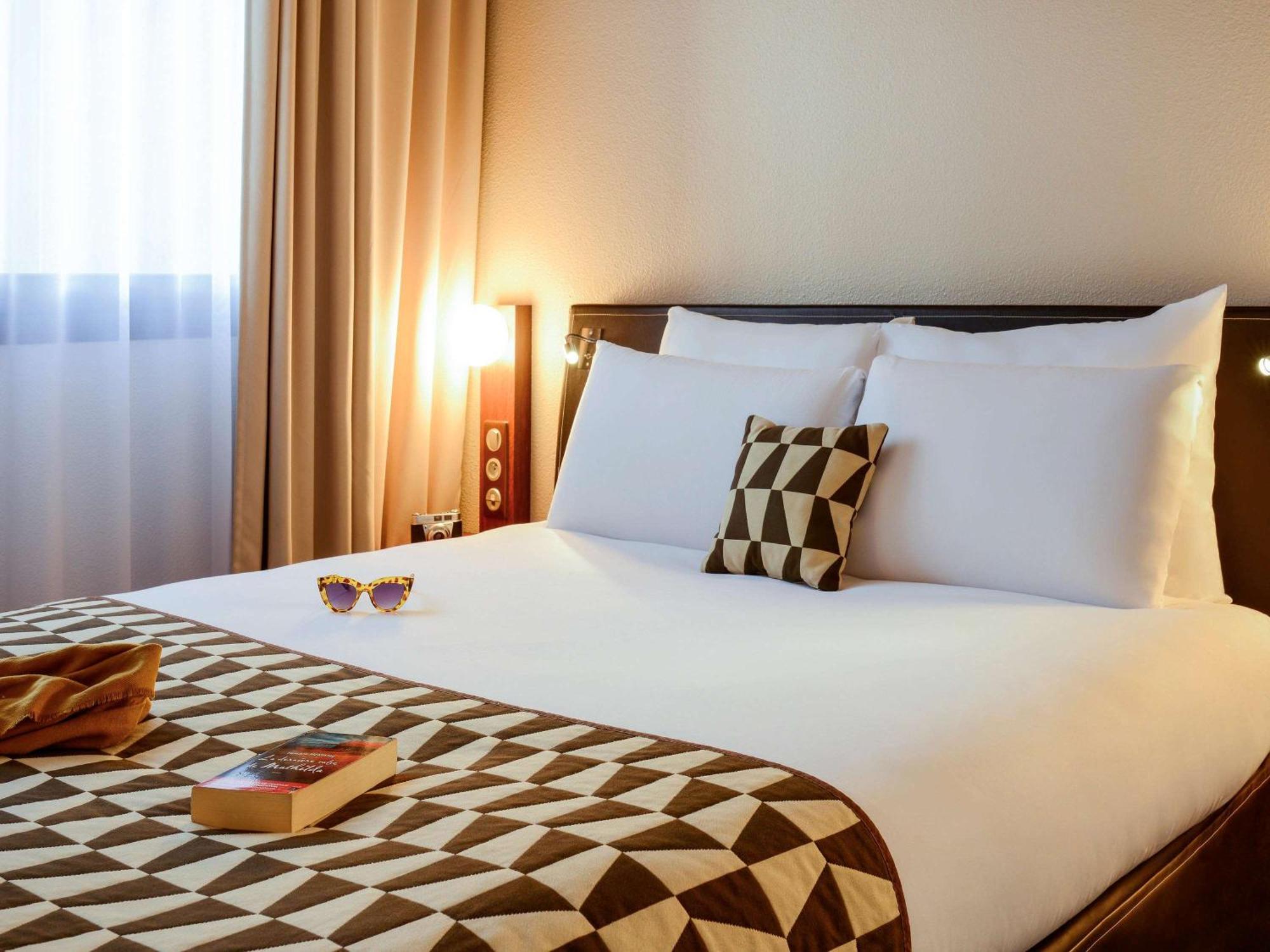 Hotel Mercure Centre Lumiere 4*