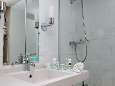 Mercure Centre Lumiere Hotel 4*